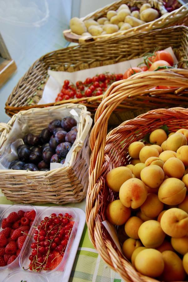 B&B Dalla Fattoria Della Patty Pieve Di Ledro Exterior photo